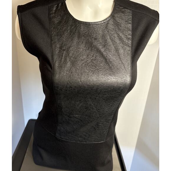 French Connection - Black Sleeveless Blouse With Faux Leather, Size XS, NWT - Picture 1 of 4